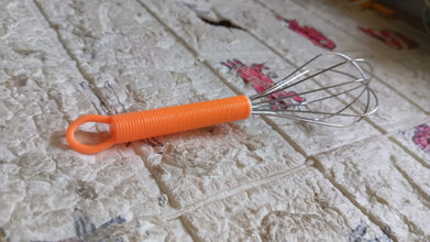 Stainless Steel Manual Whisk – Cream, Flour & Egg Mixer (16 Cm)